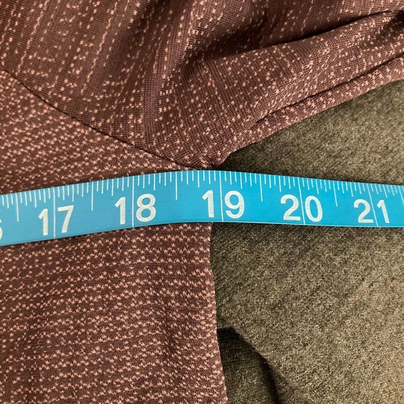 Under Armour Shirt Womens L‎ Purple Knit Stretch Open Back Pullover Long Sleeve - Picture 8 of 10